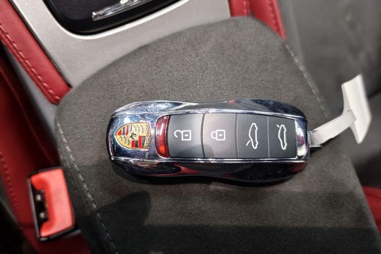 Used Porsche 718 2022 Spyder 2.0T
