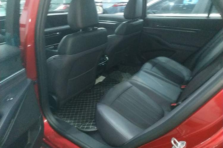 Used Ford Mondeo 2025 2.0T EcoBoost Ultimate Edition
