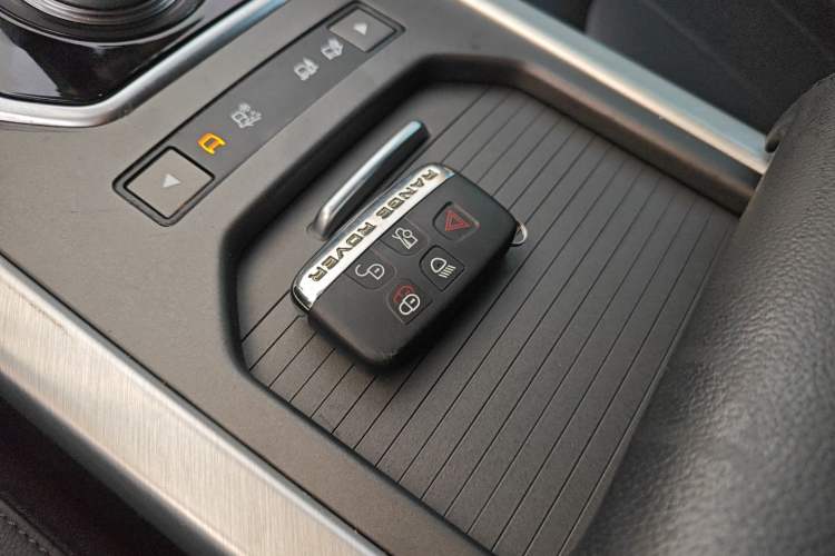 Used Land Rover Range Rover Evoque 2016 2.0T SE Smart Glow Edition