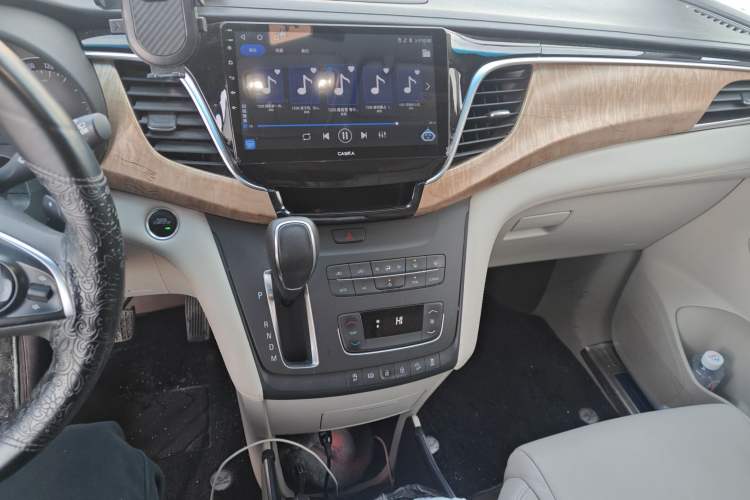 Used Buick GL8 2017 ES 28T Comfort Model China V Standard