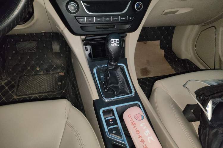 Used Geely Auto Emgrand 2017 Sedan Million Edition 1.5L CVT Luxury Model
