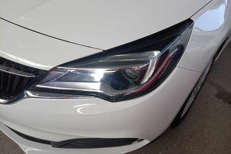 Used Buick Verano 2018 Hatchback 15S Automatic Ambition Model