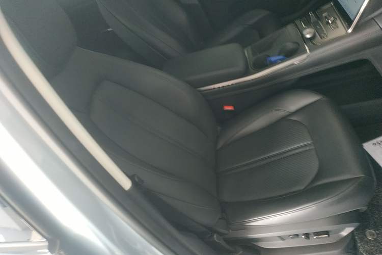 Used Nio ES6 2022 75 kWh Sport Edition
