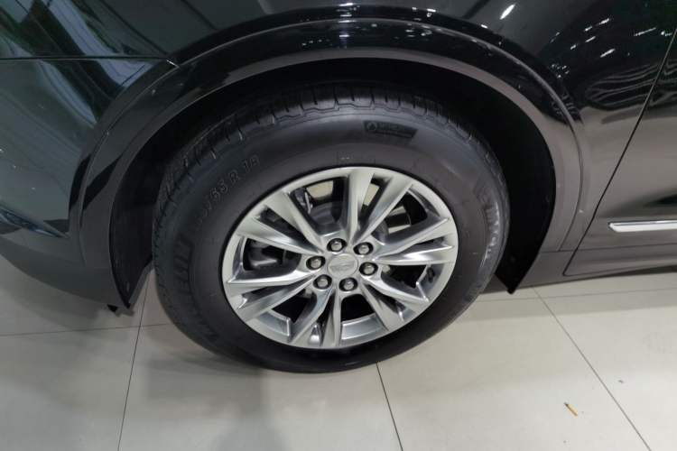 Used Cadillac XT5 2022 2.0T Two-Wheel Drive Luxury Version
