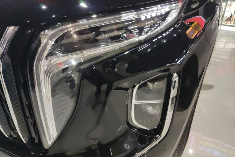 Used Hongqi HS7 PHEV 2024 2.0T PHEV Four-Wheel Drive Flagship Edition 6 Seats
