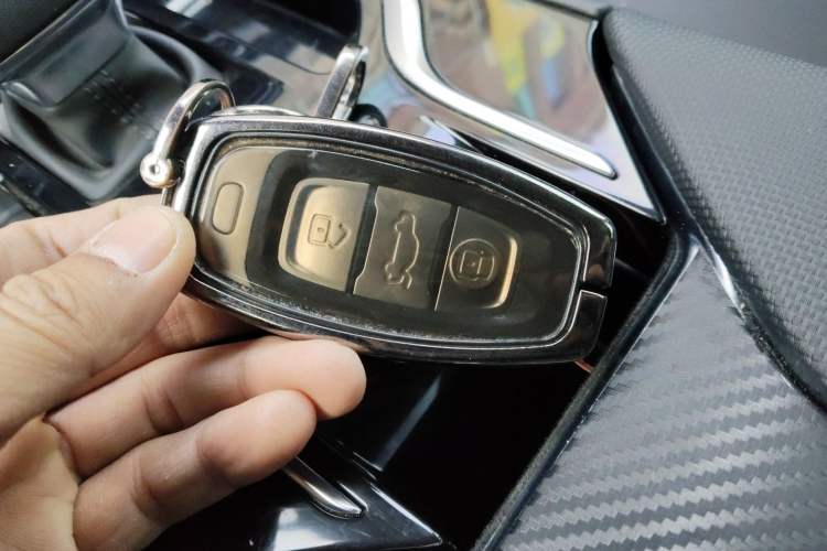 Used Hongqi E-QM5 2024 610 km PLUS
