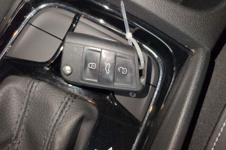 Used Skoda Karoq 2020 TSI280 Luxury Smart Edition China VI Standard