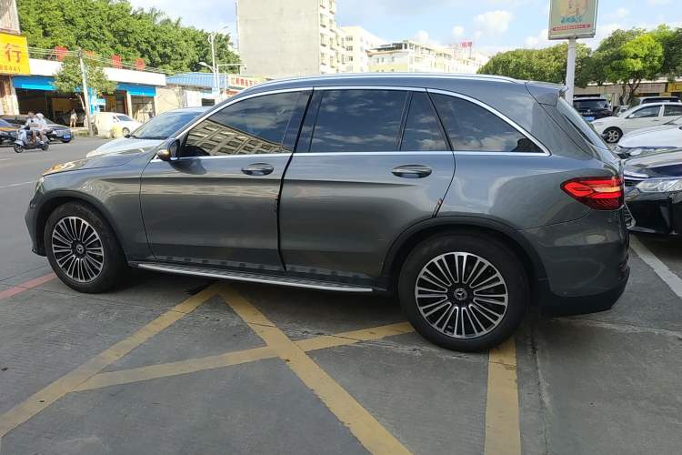 Used Mercedes-Benz GLC 2018 GLC 260 4MATIC Dynamic Edition
