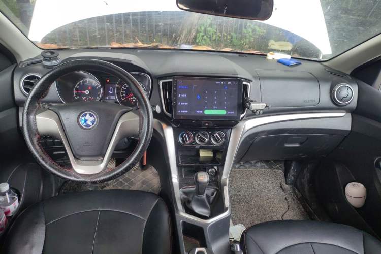 Used Venucia T70 2016 1.6L Manual Ruixing Edition
