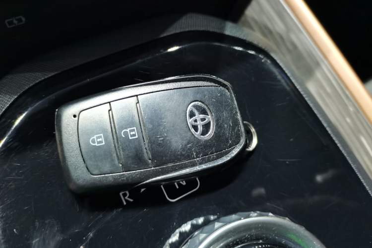 Used Toyota bZ3 2023 616 km Long-Range Premium
