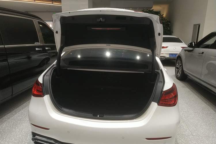 Used Mercedes-Benz C-Class 2024 Second Facelift C 260 L Sport Edition
