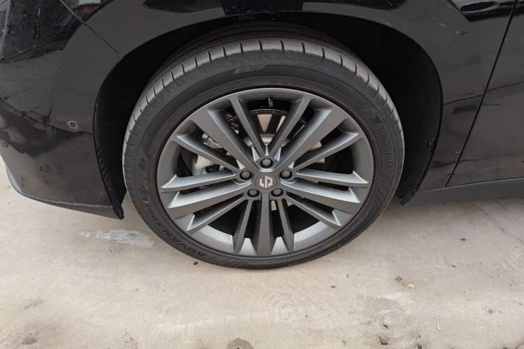 Used Leapmotor C16 2026 Extended-Range 280 LiDAR Zhizun Edition 6 Seats
