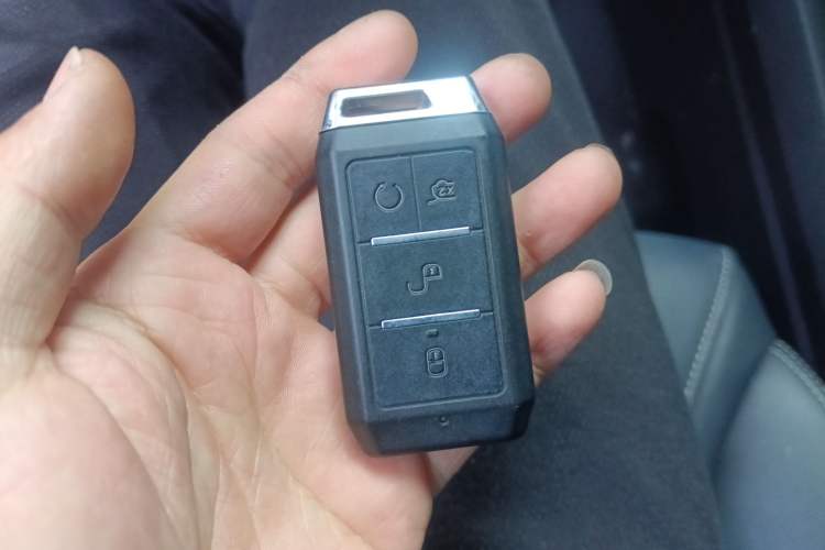 Used BYD Yuan New Energy 2019 EV535 Smart Connect Trendsetting Model
