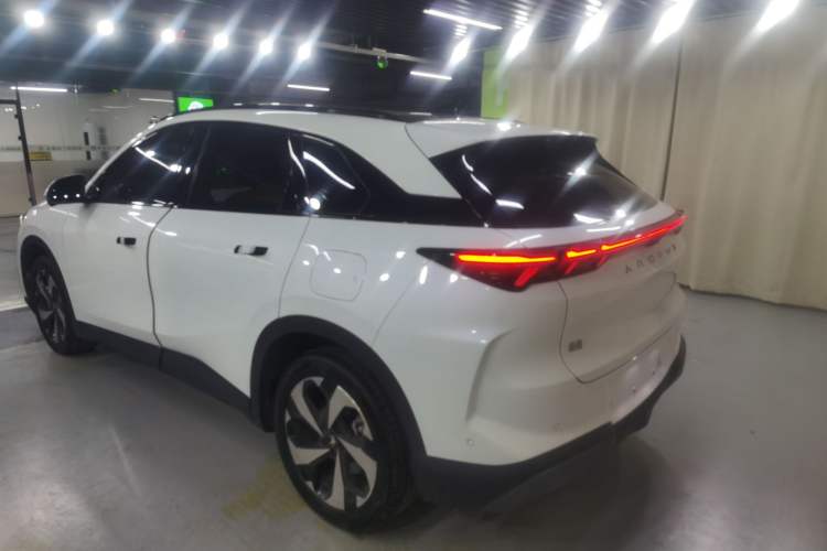 Used ARCFOX Alpha T5 2026 Model Range-Extended 1215 Yuanjing Smart Driving Version