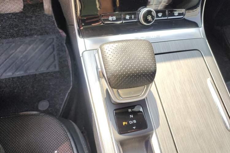 Used Roewe RX5 2020 PLUS 300TGI Automatic Ali National Trend Flagship Edition