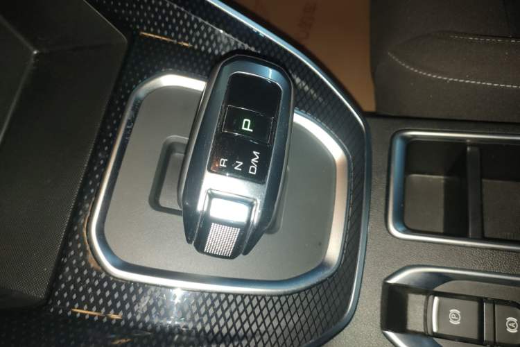 Used Haval M6 2023 PLUS 1.5T DCT Elite Smart Connectivity Model
