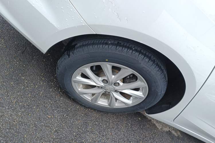 Used Roewe i5 2020 1.5L Automatic 4G Connected Linghao Edition
