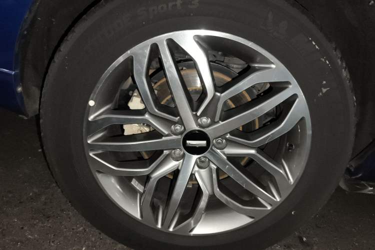 Used Wey VV5 2017 2.0T Ultra-Luxury Version
