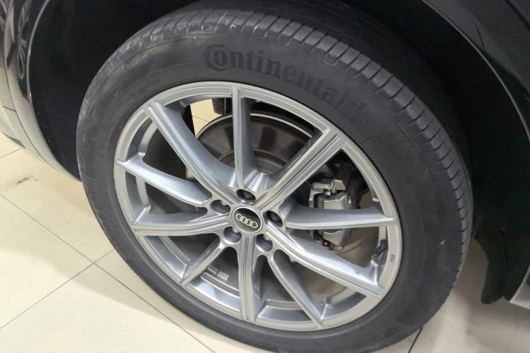 Used Audi Q5L 2023 40T Luxury Dynamic Model
