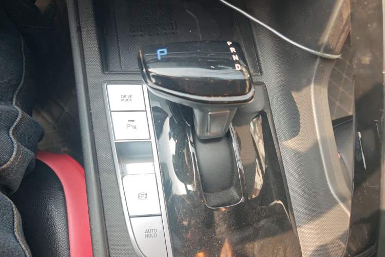 Used Hyundai Elantra 2022 1.5L CVT LUX Prestige Edition
