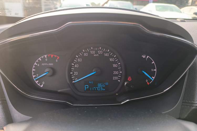 Used Ford Escort 2015 1.5L Automatic Fashion Model
