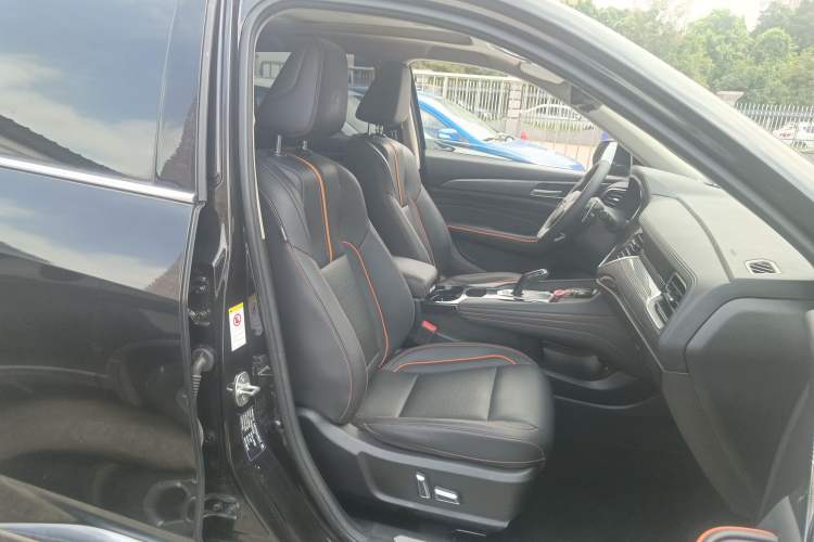 Used Haval F7 2021 2.0T Two-Wheel Drive i-Van
