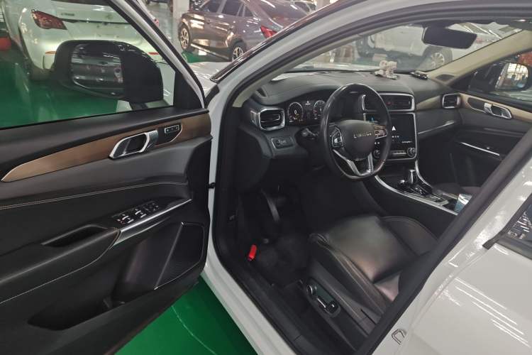 Used Lynk & Co 01 2019 2.0T Two-Wheel-Drive Pro Version China VI Standard