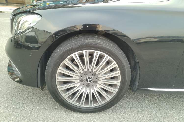 Used Mercedes-Benz E-Class 2019 Facelifted E 300 L Stylish Version
