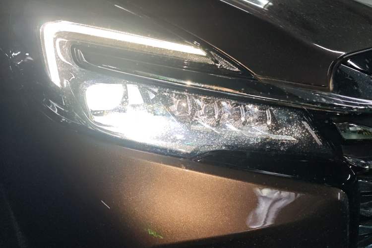 Used Buick GL8 2023 Land Executive Class Smart Enjoyment Model