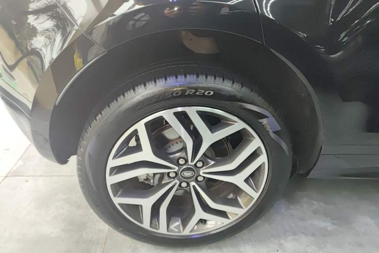 Used Land Rover Range Rover Evoque 2021 Range Rover Velar L 249PS R-Dynamic First Edition
