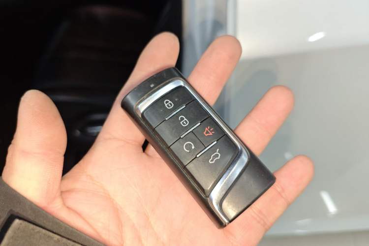 Used GAC Trumpchi M6 2021 PRO 270T Automatic Luxury Edition
