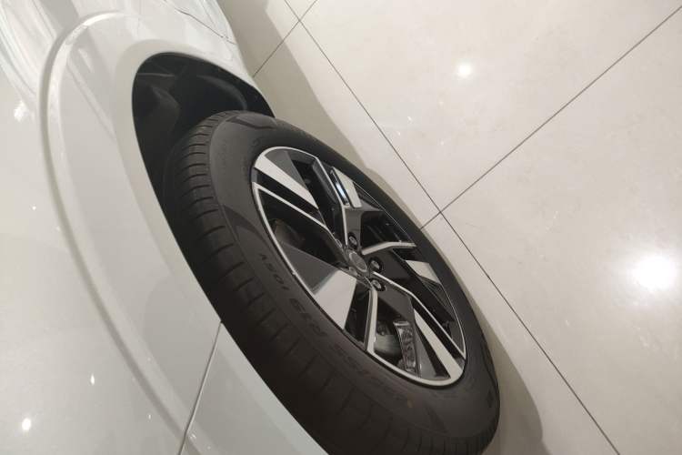 Used Volvo XC60 2026 B5 4x4 Smart Luxury Edition