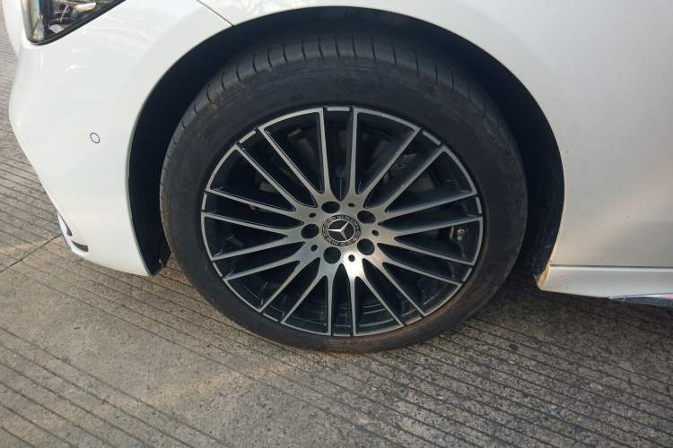 Used Mercedes-Benz C-Class 2024 Second Facelift C 260 L Sport Edition
