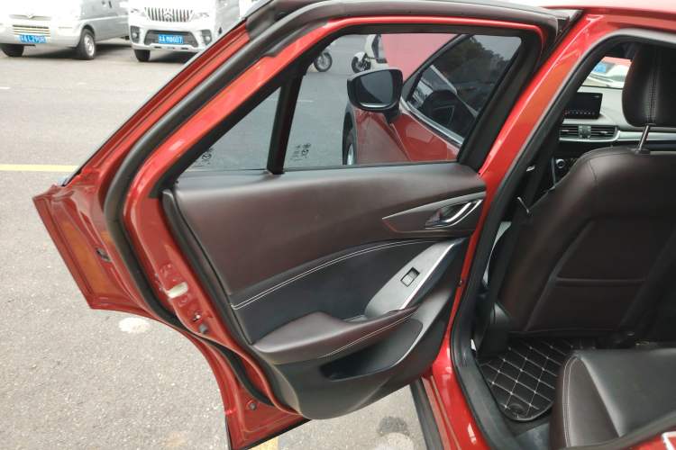 Used Mazda CX-4 2016 2.0L Automatic 2WD Blue Sky Luxury Edition
