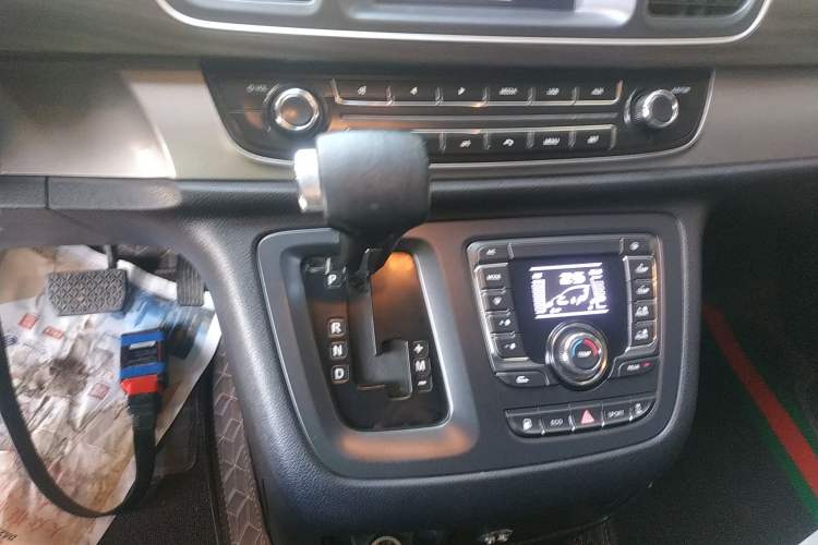 Used SAIC MAXUS G10 2019 Facelift PLUS 2.0T Automatic Elite Edition China VI
