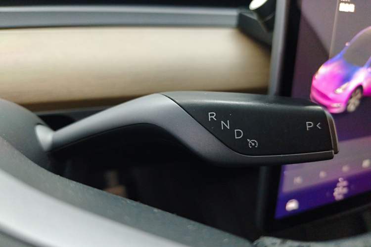 Used Tesla Model Y 2021 Long-Range All-Wheel-Drive Version