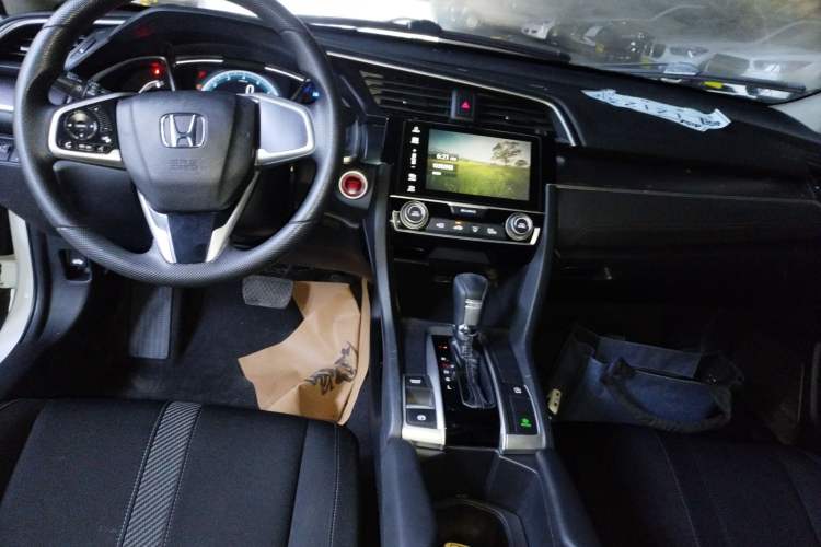 Used Honda Civic 2016 220TURBO CVT Luxury Edition