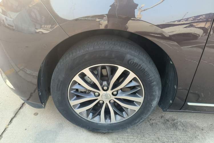 Used Buick GL8 2018 ES 28T Flagship Model China VI Standard
