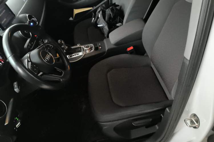 Used Audi A3 2018 30th Anniversary Edition Sportback 35 TFSI Ambition Model
