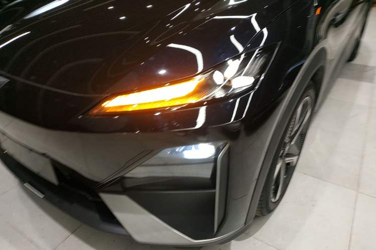 Used  S07 2023 200Max Range-Extended Version
