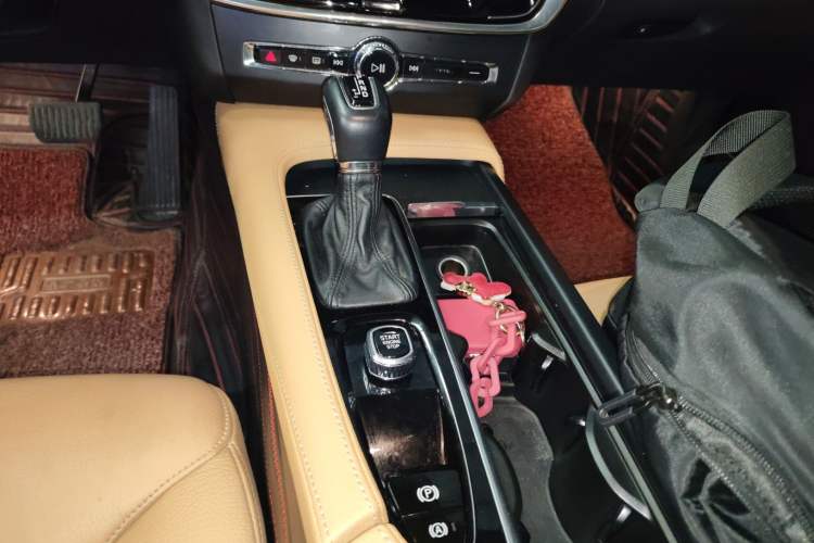 Used Volvo S90 2018 T4 Zhiyi Edition
