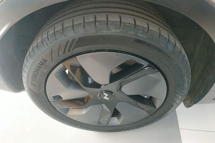 Used ONVO L60 2024 60 kWh Rear-Drive Version