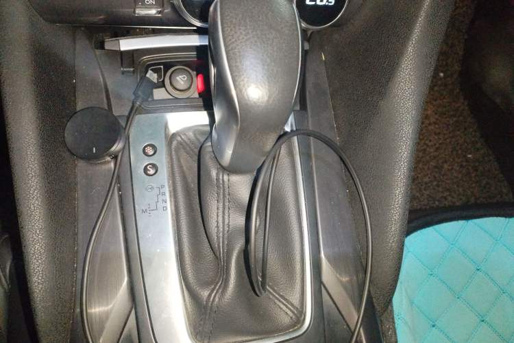 Used  5 2014 1.6T Elegant Version THP160