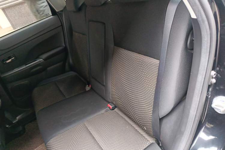 Used Mitsubishi ASX 2015 2.0L CVT Silk Road Commemorative Edition
