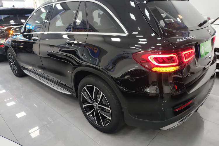Used Mercedes-Benz GLC 2021 GLC 300 L 4MATIC Dynamic Model