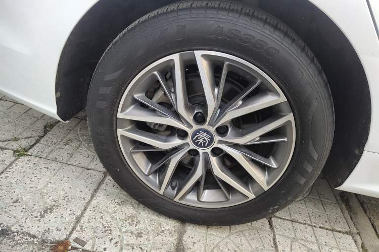 Used BYD Qin PLUS 2021 EV 500KM Luxury Model
