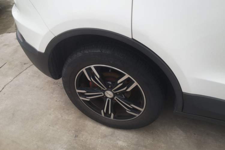 Used Zotye Domy X5 2017 Upgraded Model 1.5T Manual Luxury Version
