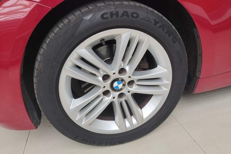 Used BMW 3 Series 2016 320Li Ambition Model
