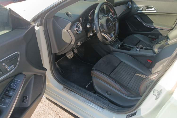 Used Mercedes-Benz CLA 2017 Refreshed CLA 220 4MATIC