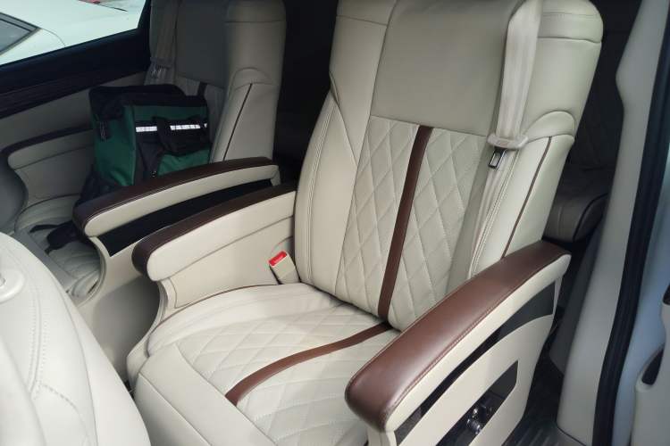 Used Buick GL8 2018 ES 28T Comfort Model China VI Standard
